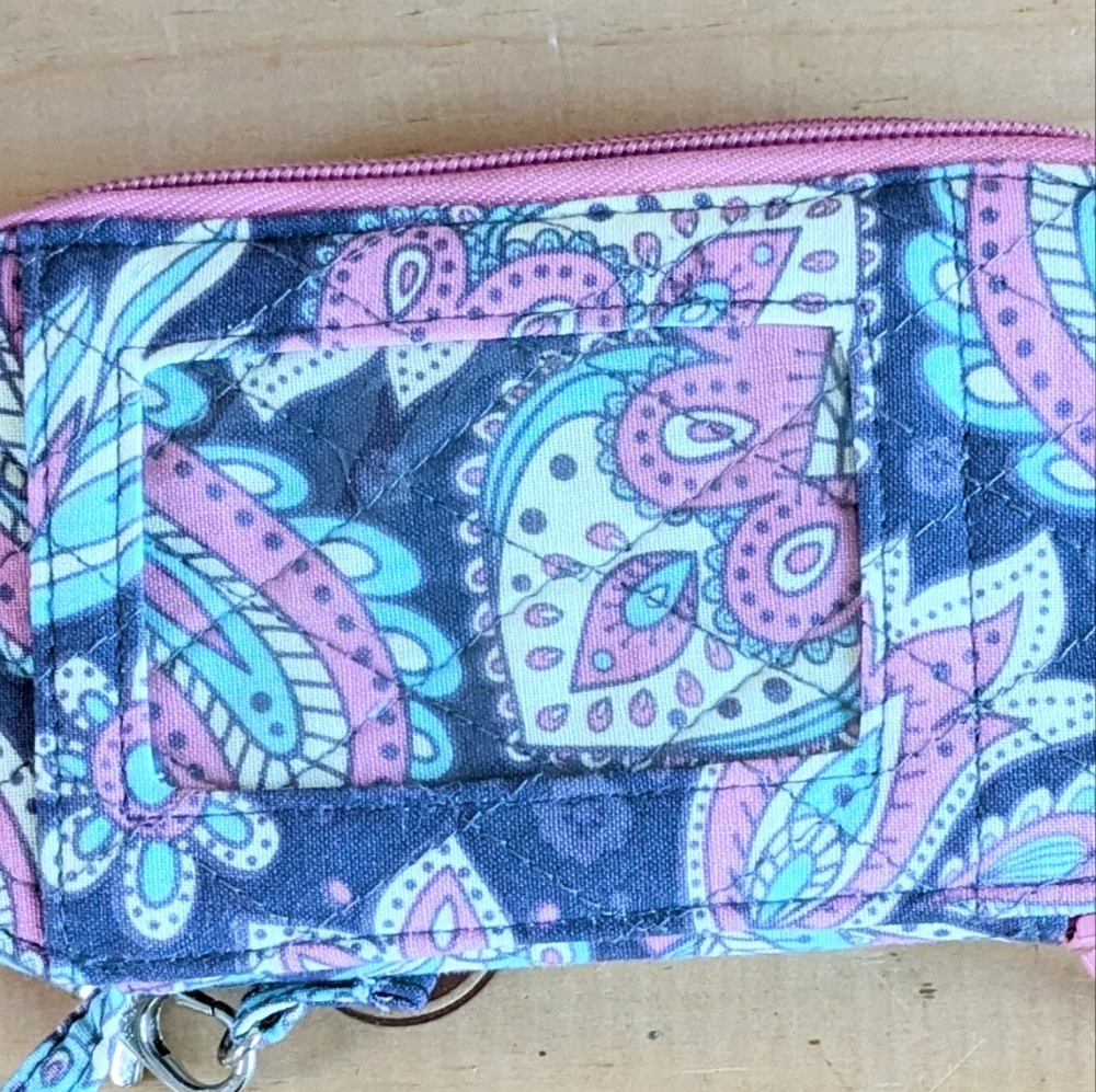 🔴 SOLD 3/$10 Quilted Wristlet Wallet/Phone Case - Picture 5 of 8